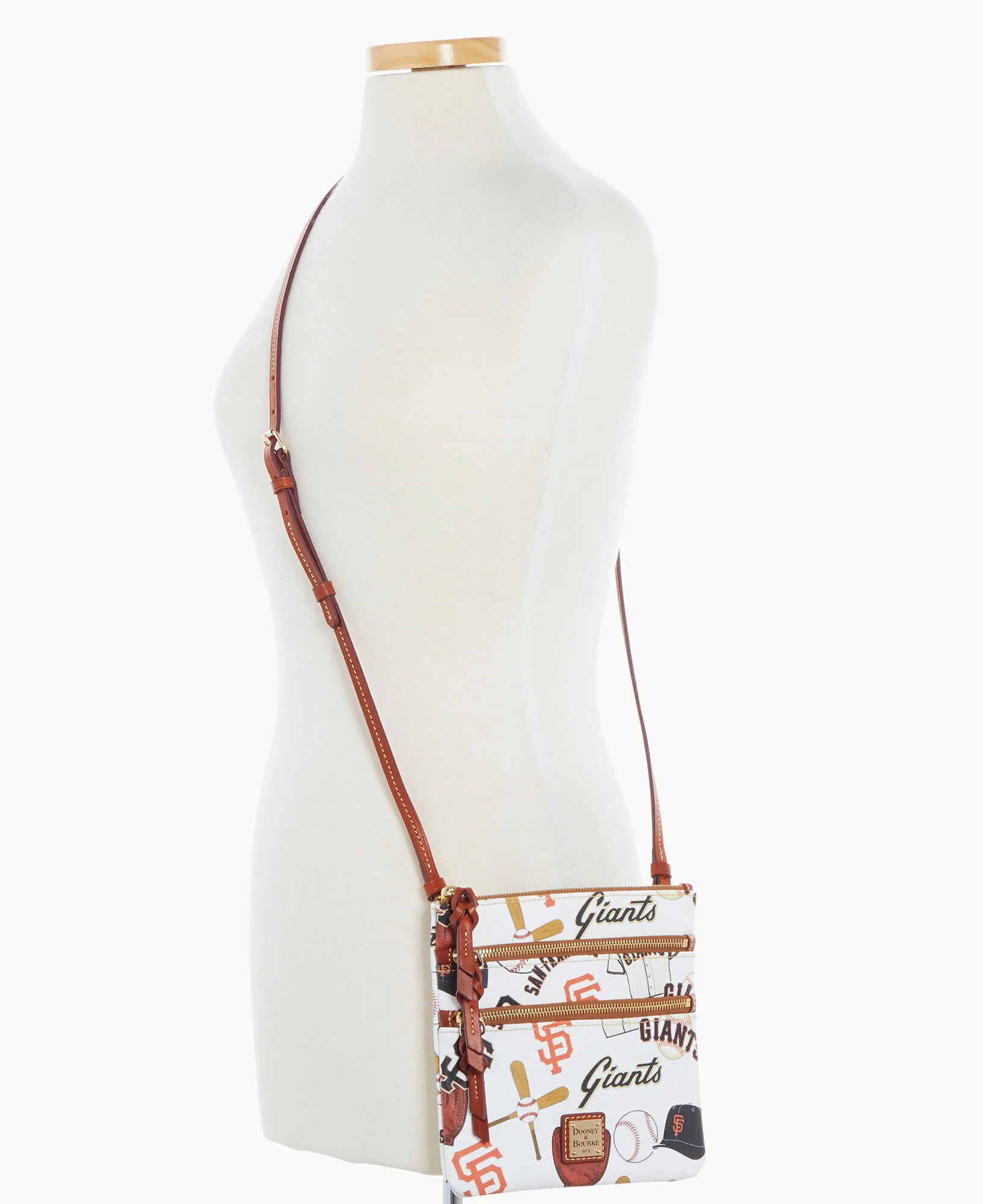 MLB Giants Triple Zip Crossbody - Image 4