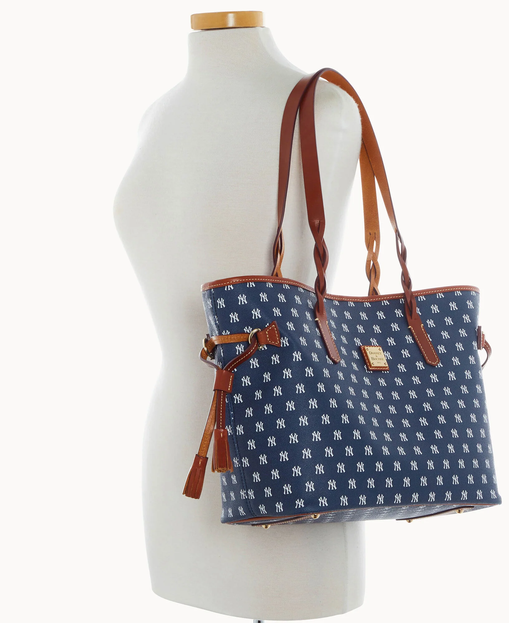 MLB Yankees Bailey Bag - Image 4