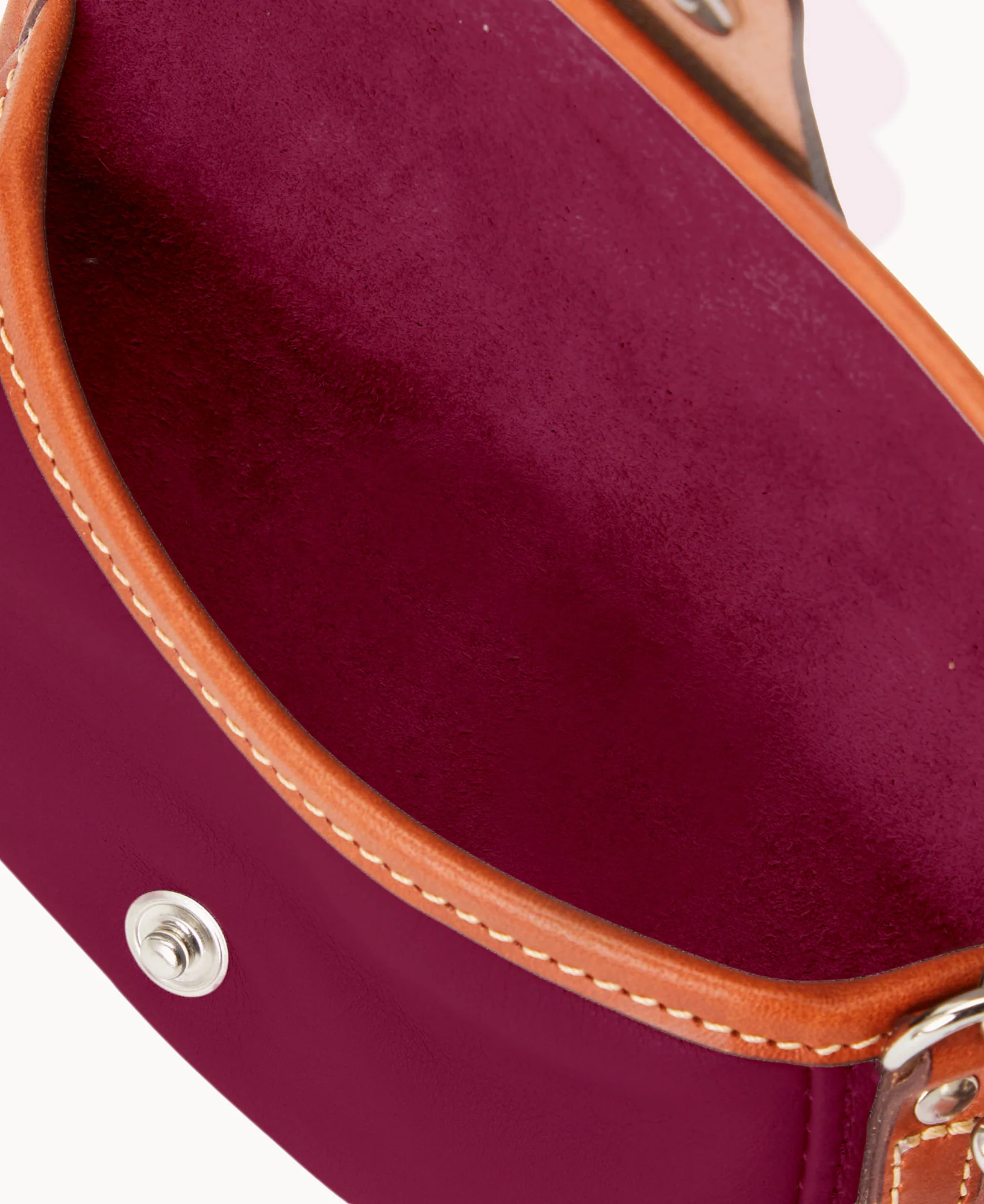 Oncour Elba Flap Wristlet - Image 7
