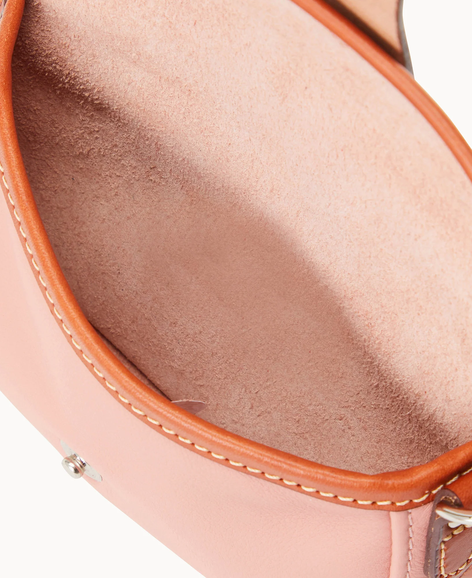 Oncour Elba Flap Wristlet - Image 79