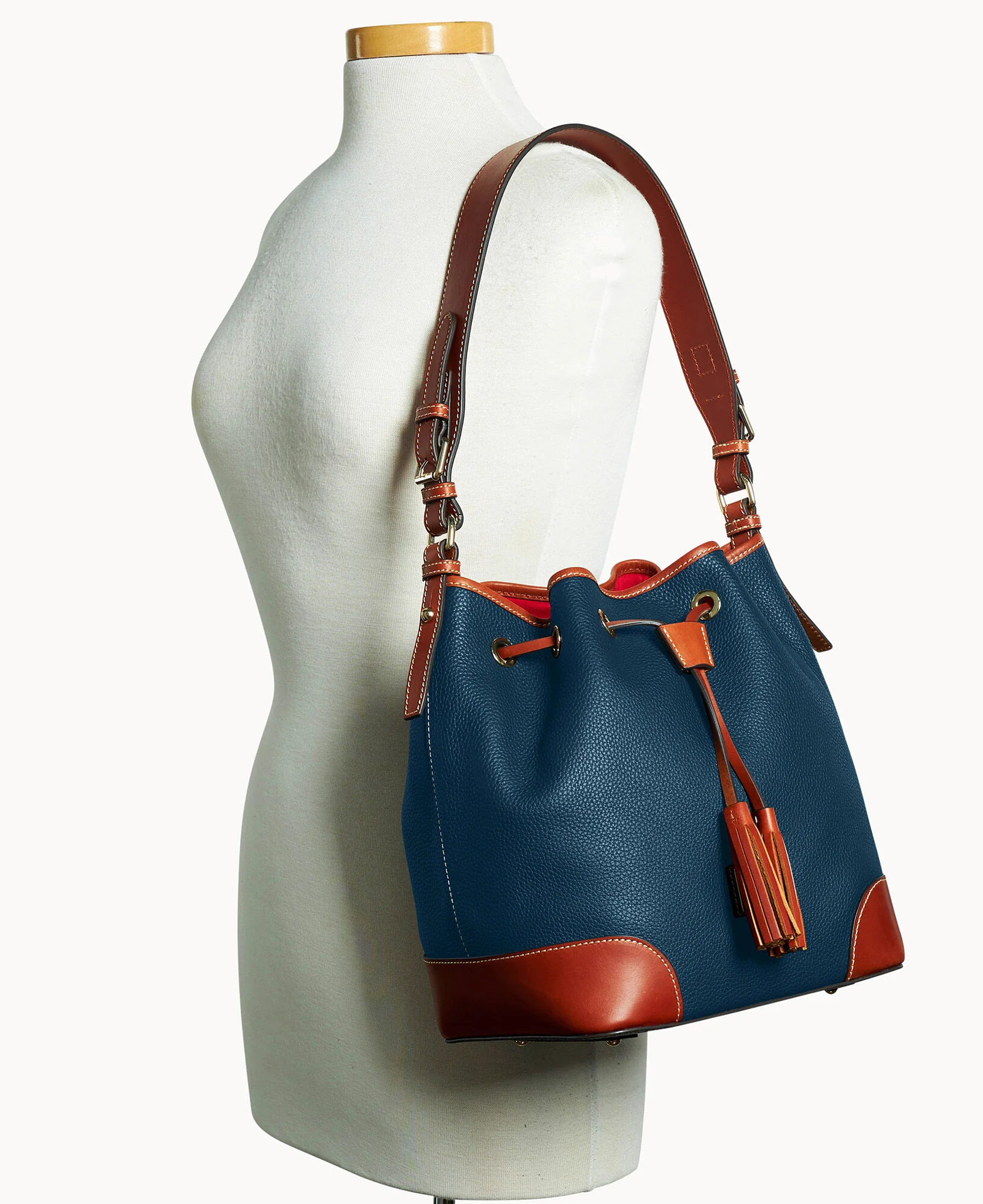 Pebble Grain Drawstring - Image 32