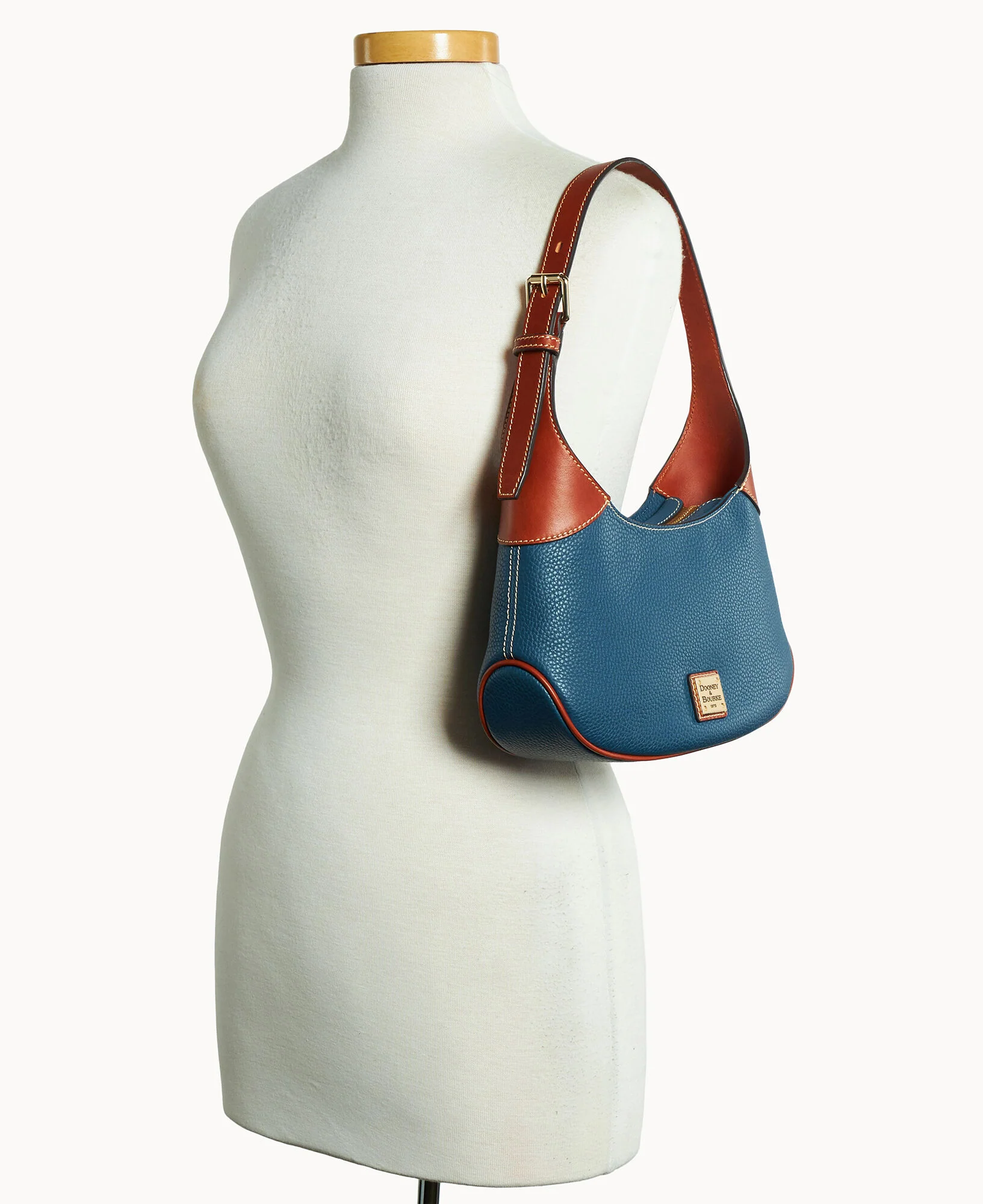 Pebble Grain Hobo - Image 25