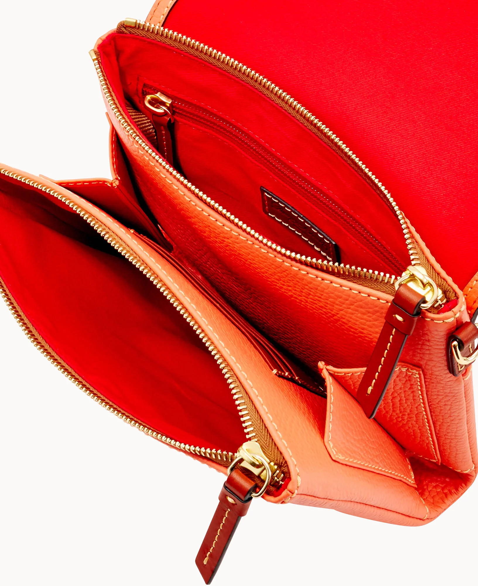 Pebble Grain Hunter Crossbody - Image 36