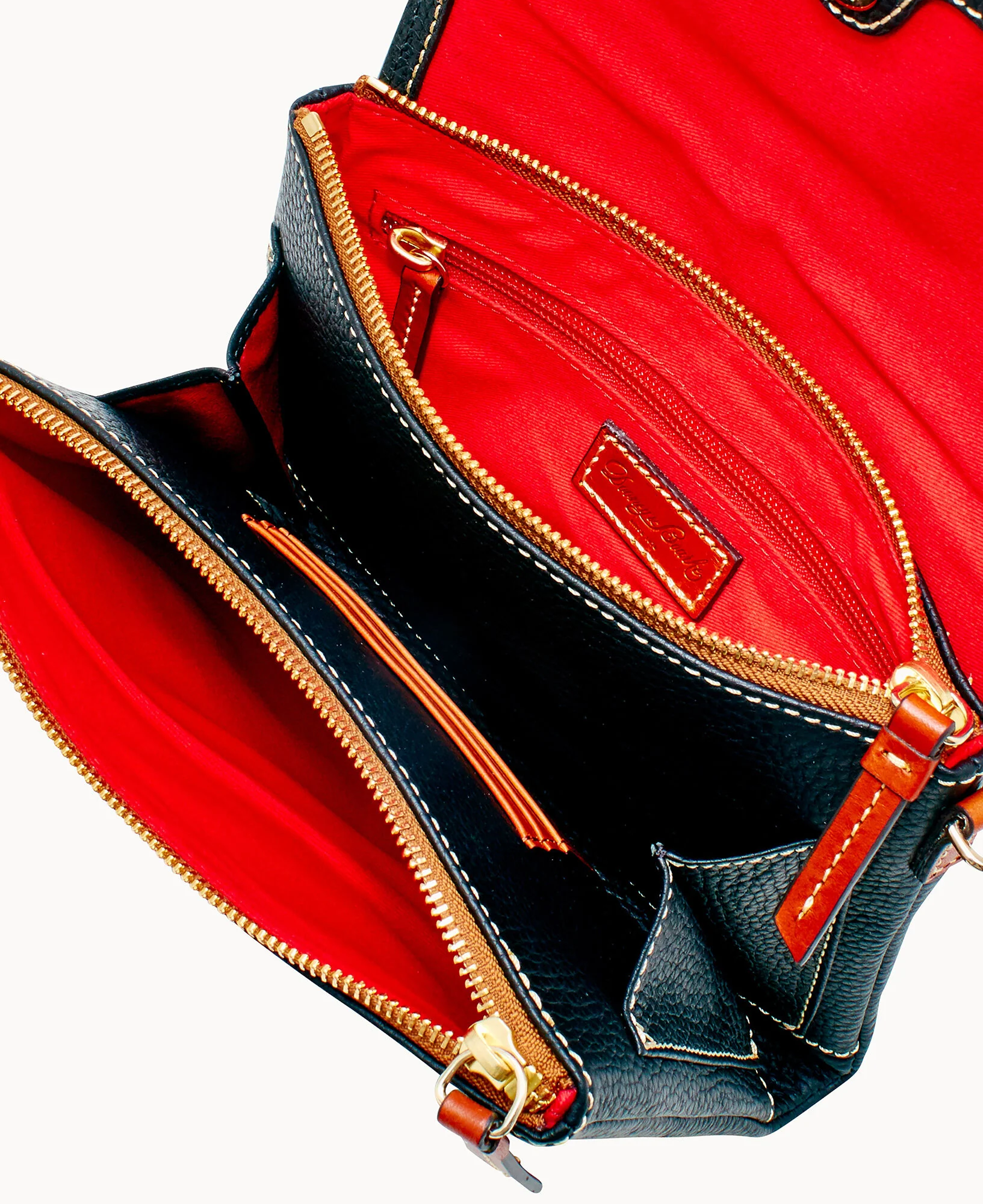 Pebble Grain Hunter Crossbody - Image 45
