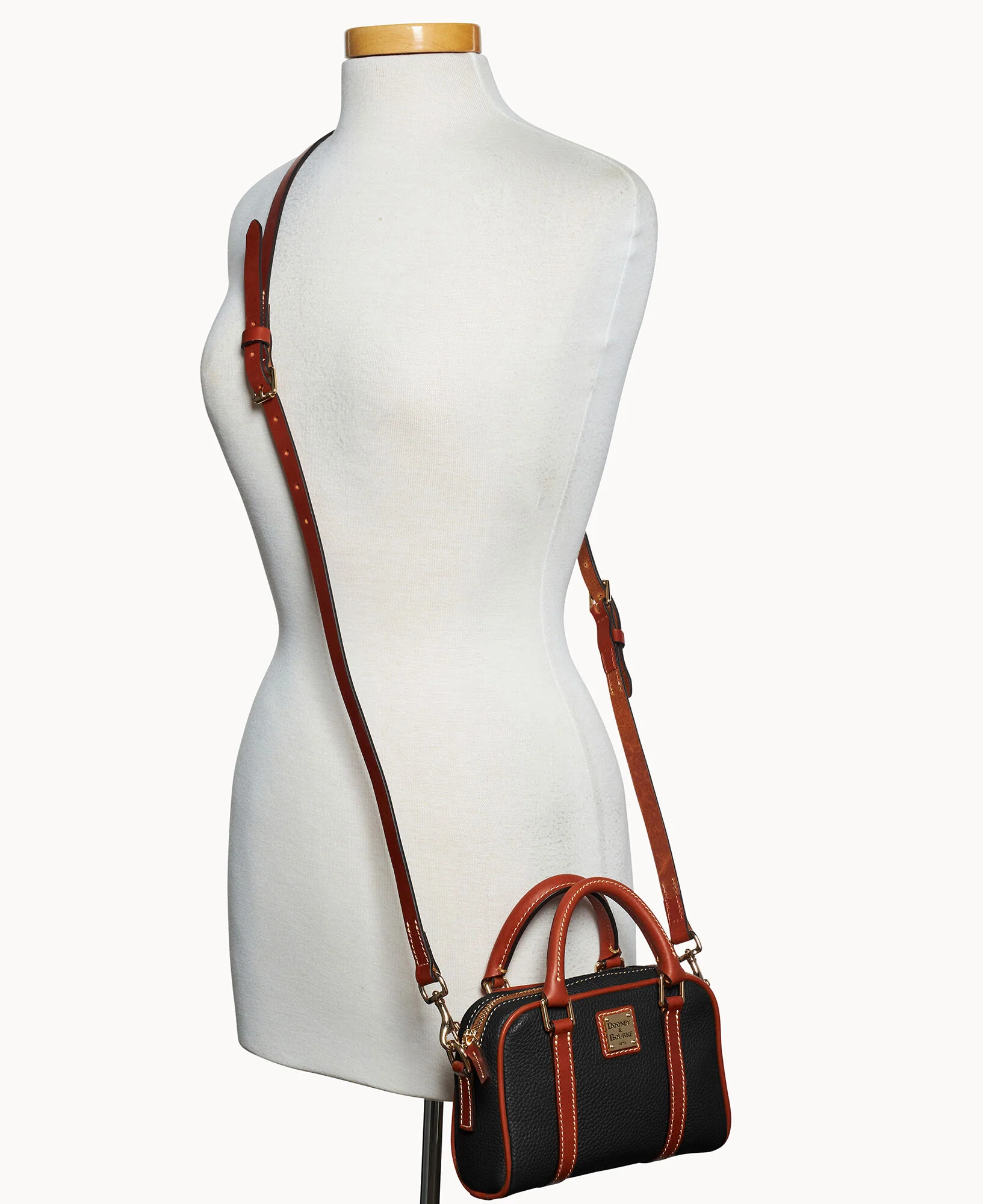 Pebble Grain Satchel 20 - Image 4