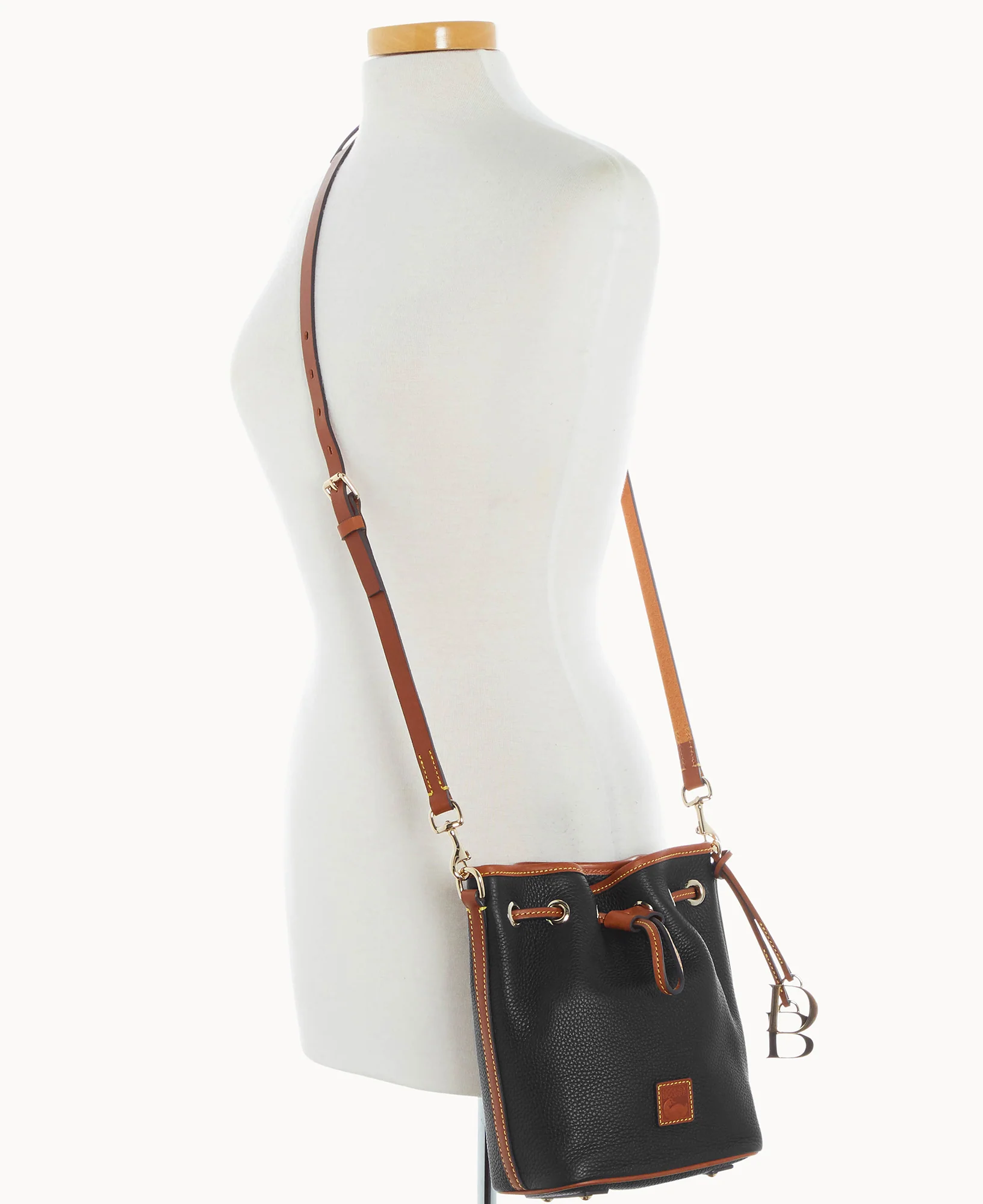 Pebble Grain Small Drawstring - Image 30