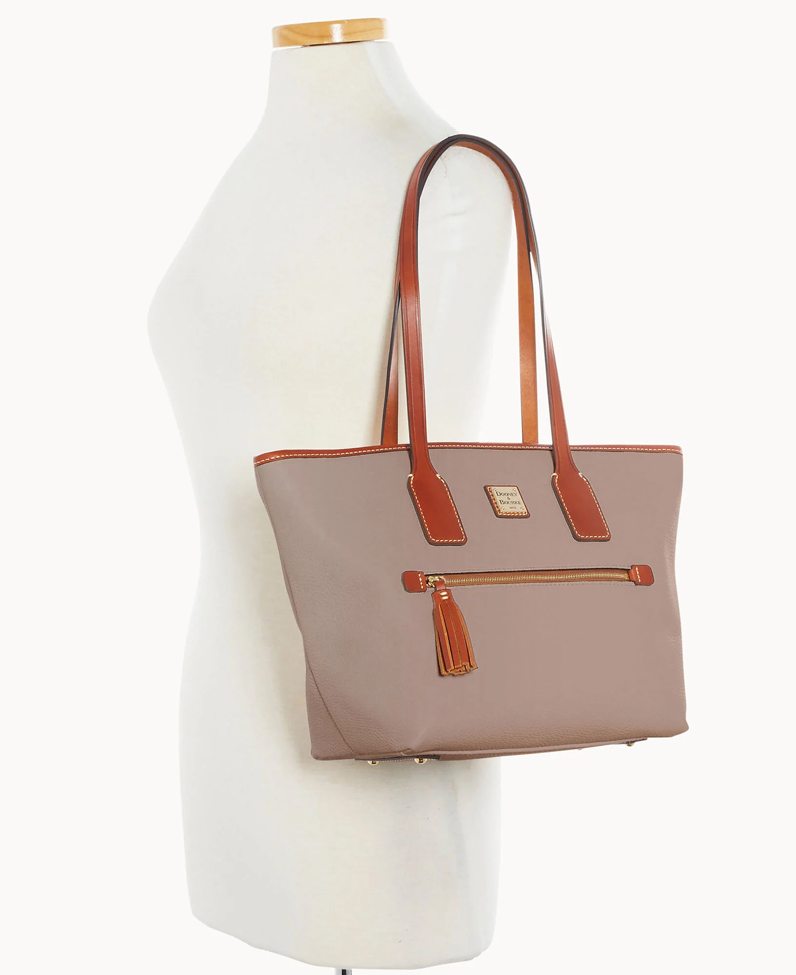 Pebble Grain Small Tote - Image 32