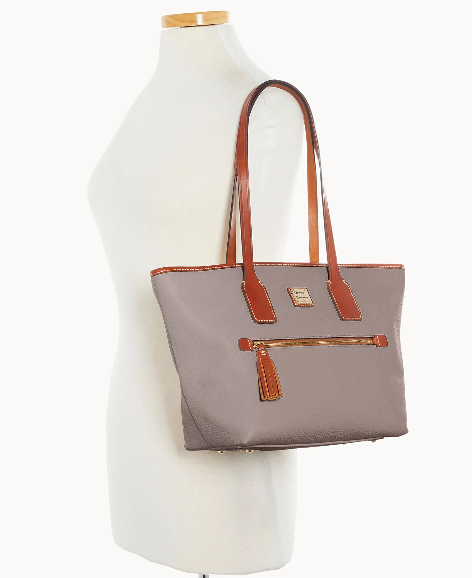 Pebble Grain Small Tote - Image 76