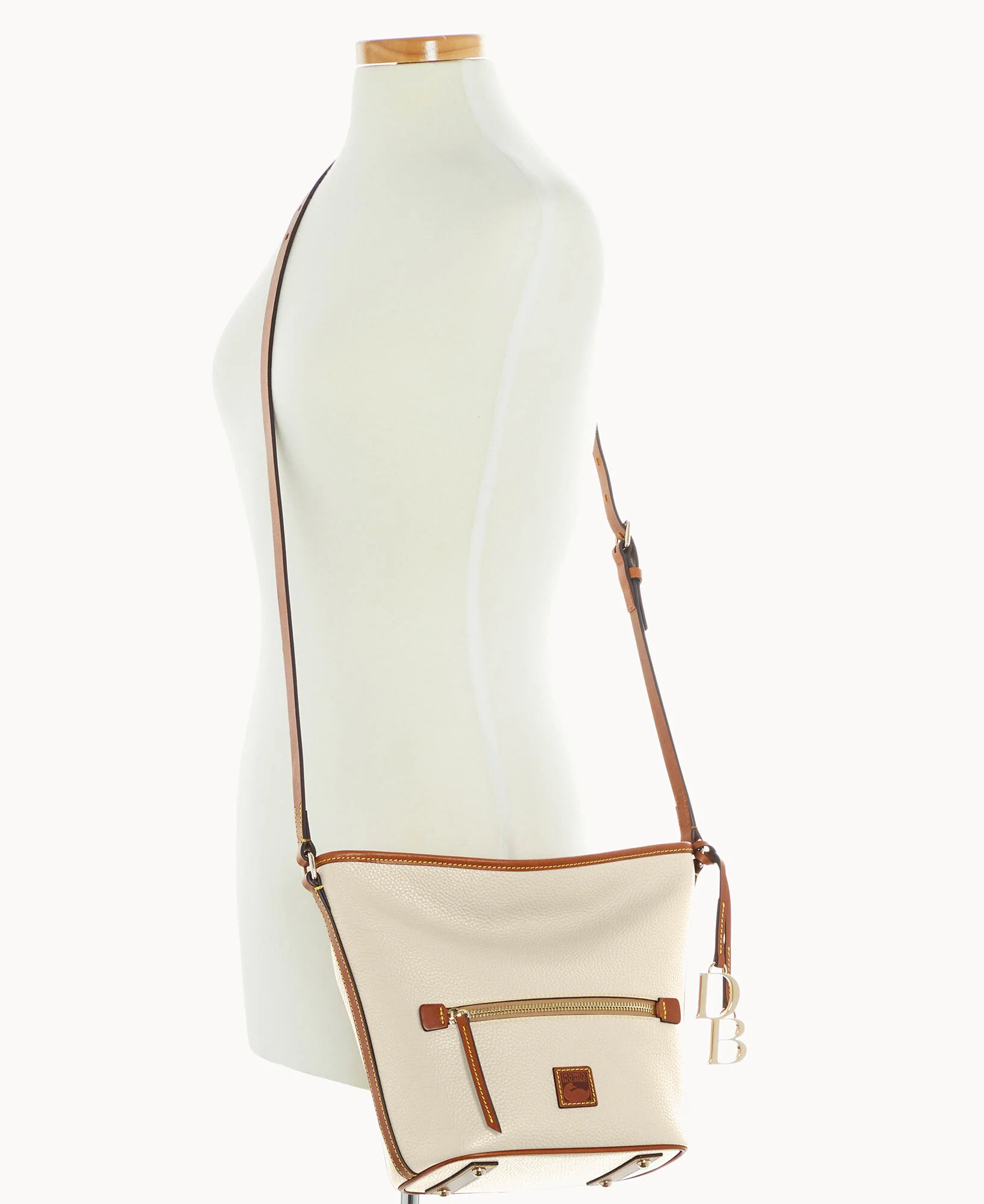 Pebble Grain Zip Sac - Image 52