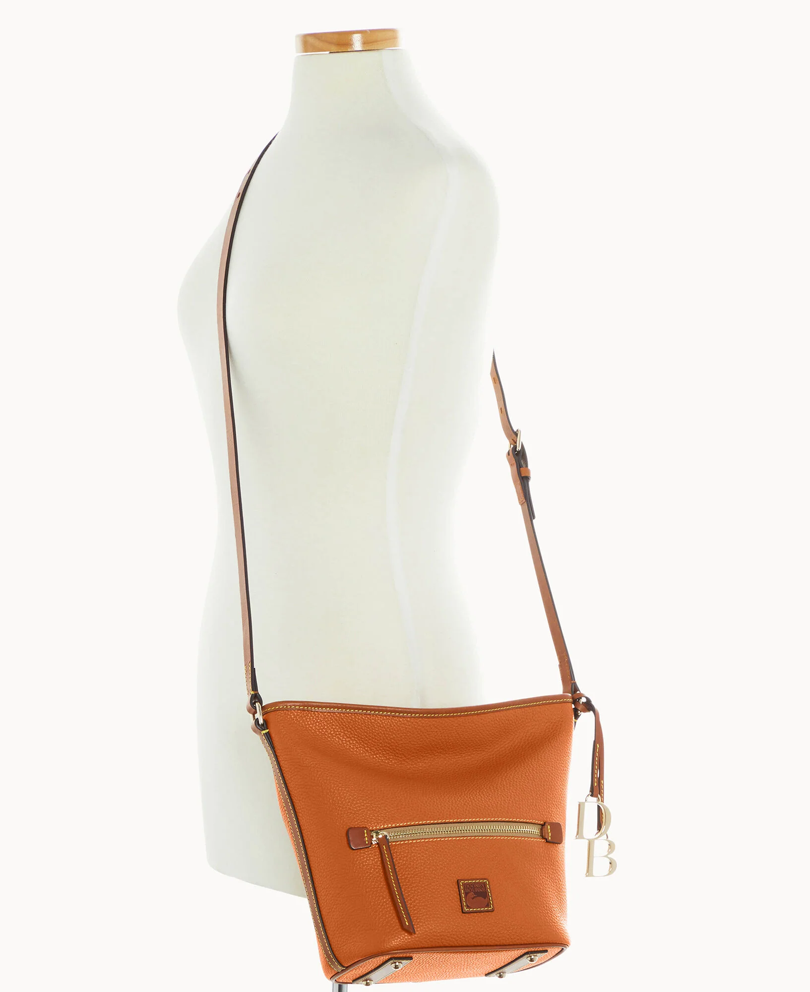 Pebble Grain Zip Sac - Image 64