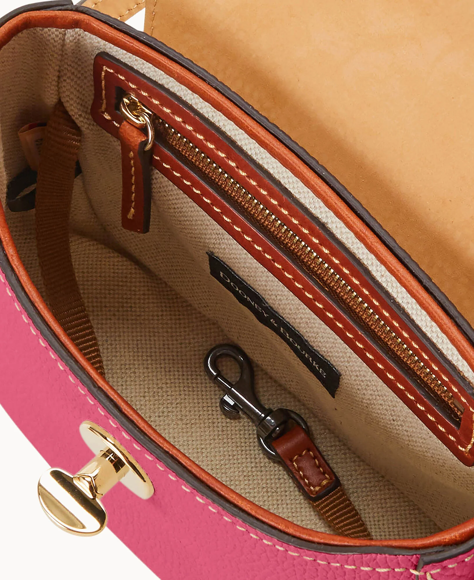 Pebble Turnlock Flap Saddle - Image 38