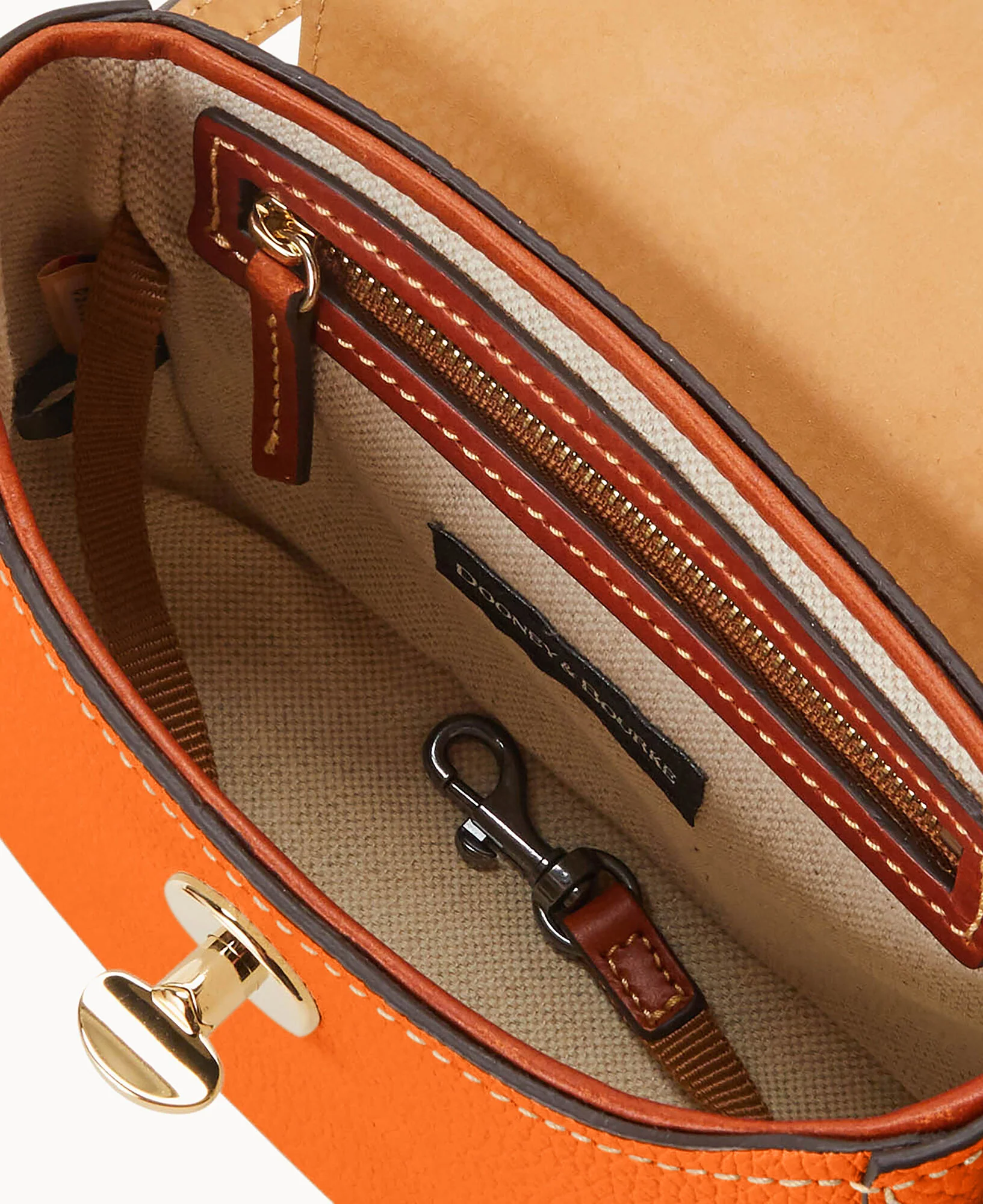 Pebble Turnlock Flap Saddle - Image 63