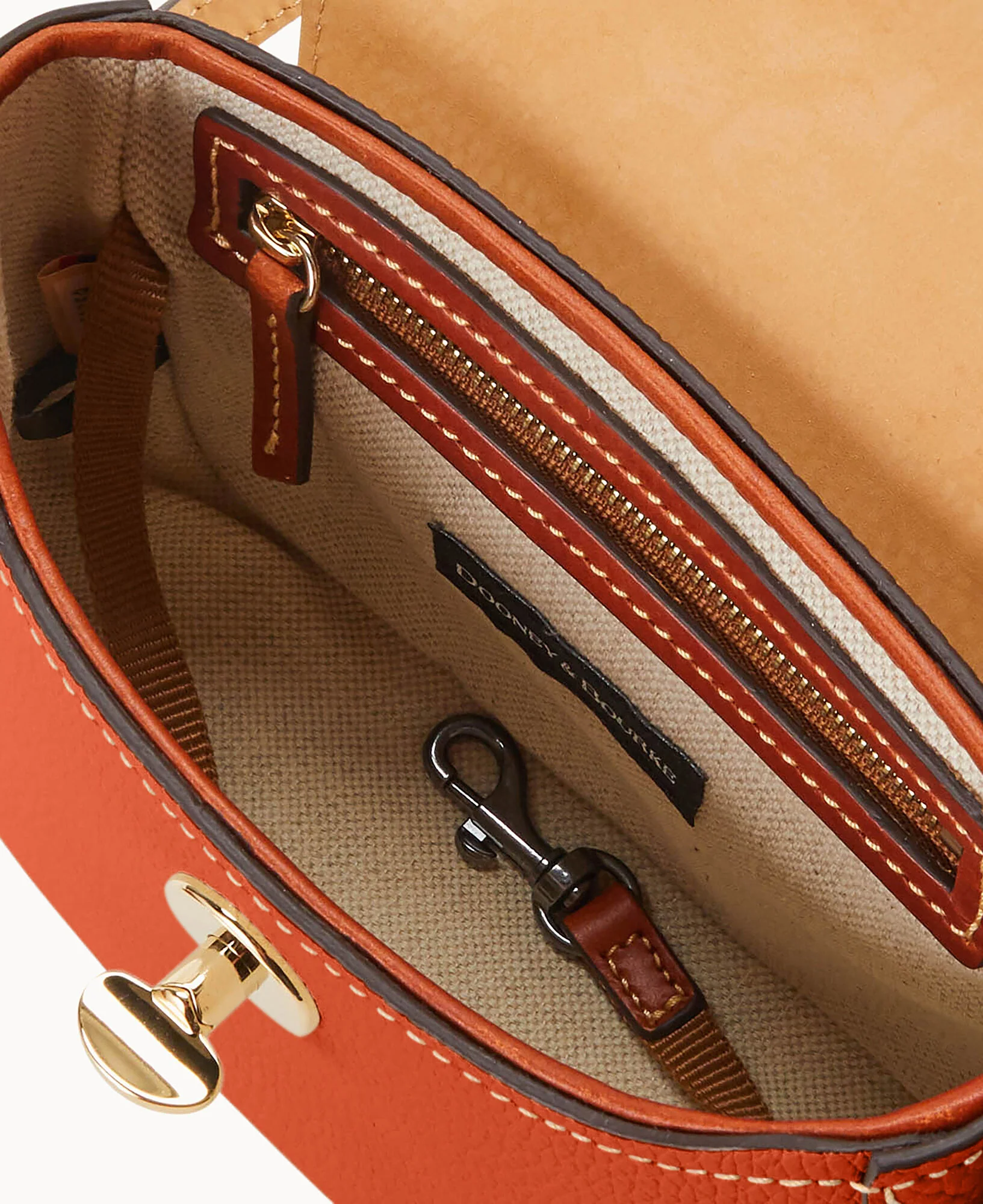 Pebble Turnlock Flap Saddle - Image 68