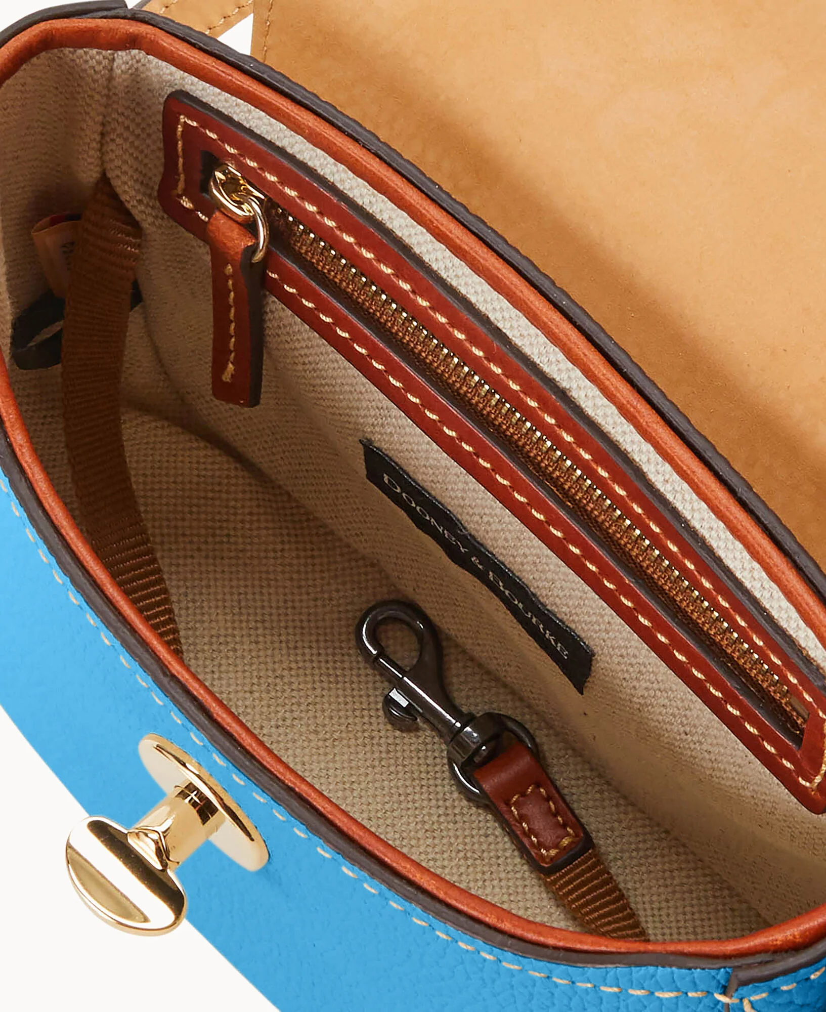 Pebble Turnlock Flap Saddle - Image 83