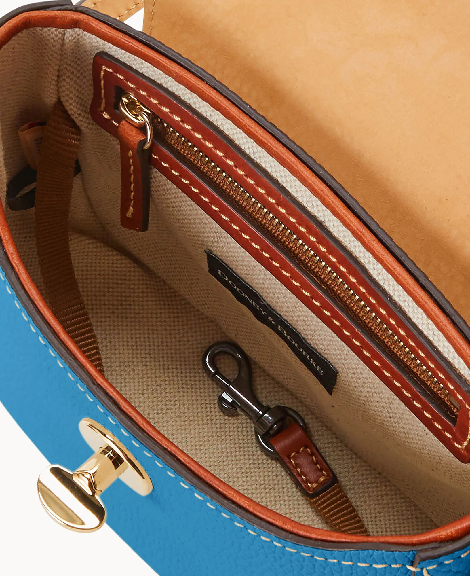 Pebble Turnlock Flap Saddle - Image 98