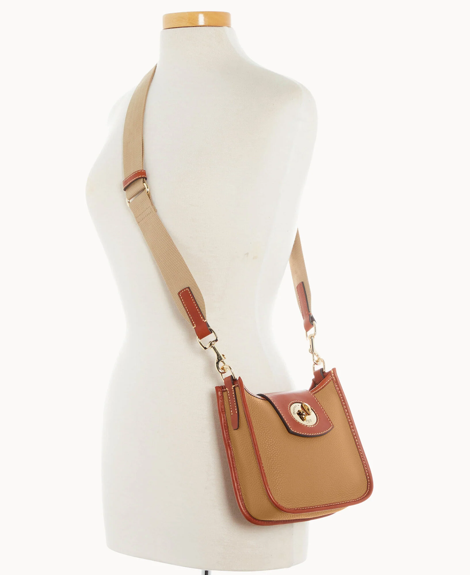 Pebble Turnlock Messenger 20 - Image 110