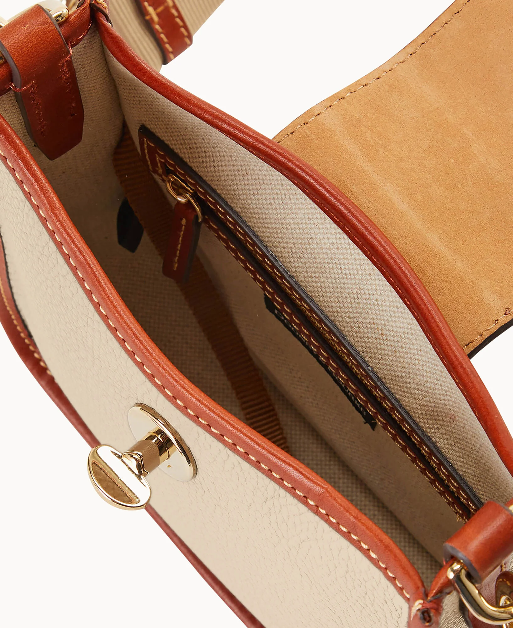 Pebble Turnlock Messenger 20 - Image 18
