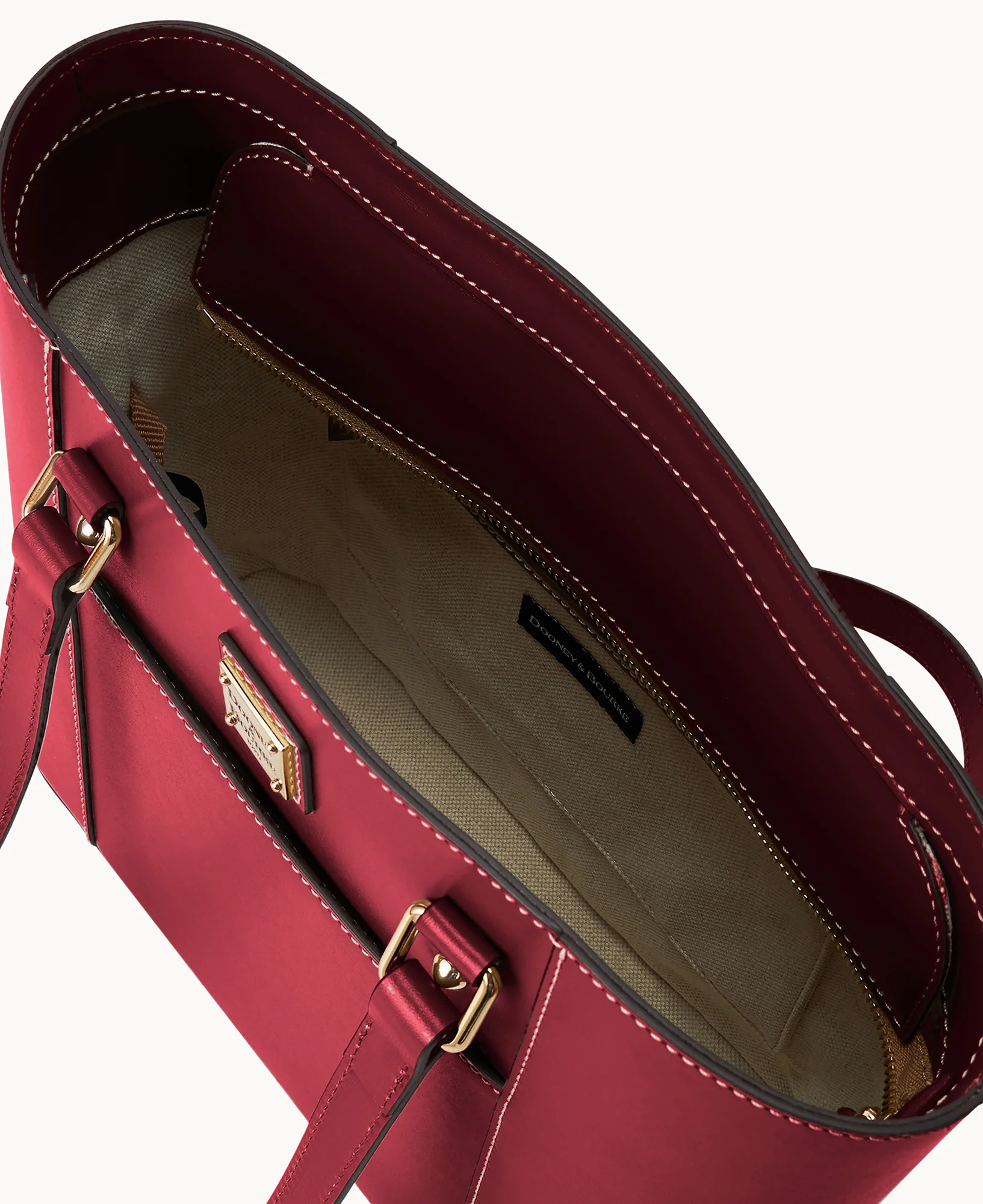 Penrose Pocket Tote 30 - Image 33