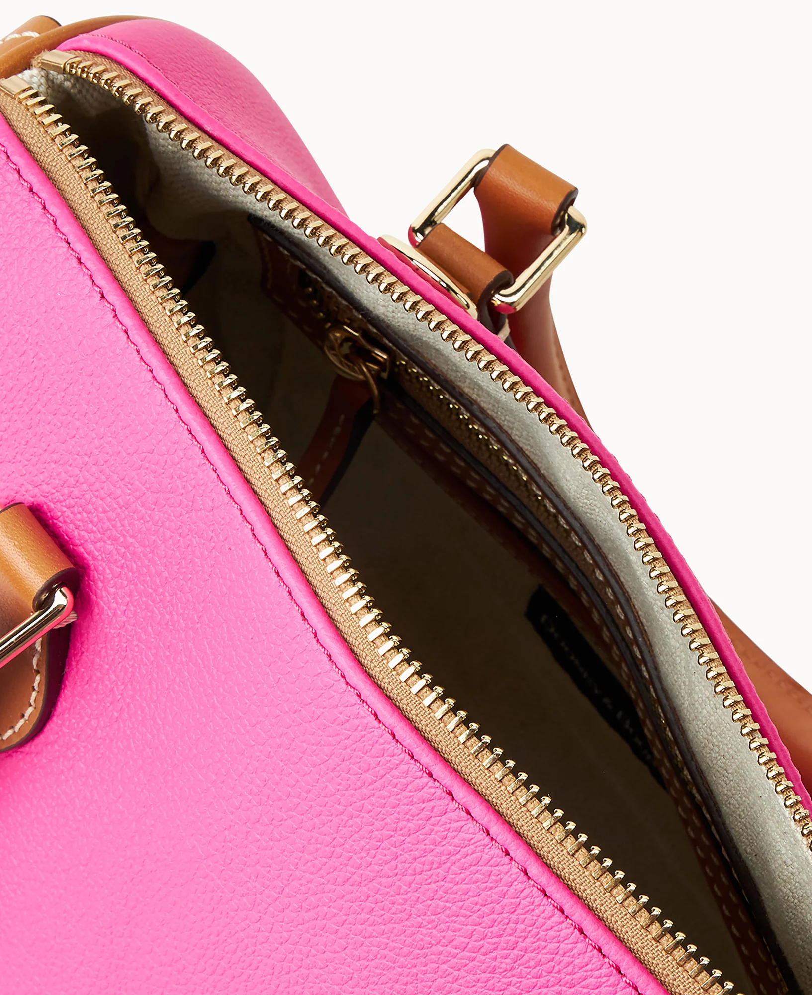 Sorrento Barrel Satchel 25 - Image 19